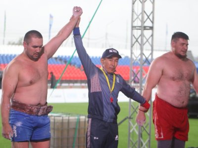 Автомобиль в подарок. Эрчим Баппагай стал абсолютным чемпионом Игр Манчаары