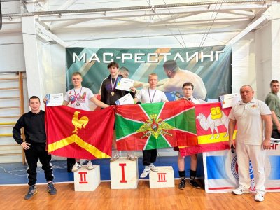 Итоги Первенства и Чемпионата Уральского федерального округа по мас-рестлингу