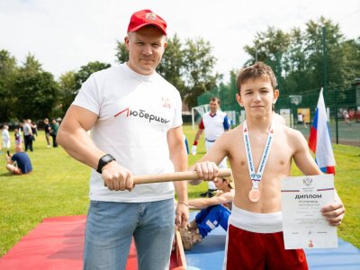 День физкультурника отметили в Люберцах мастер-классами по мас-рестлингу