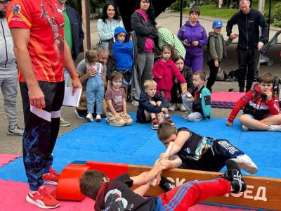 В Яхроме прошли соревнования по мас-рестлингу среди юношей до 16 лет