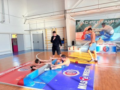 Итоги Первенства и Чемпионата Уральского федерального округа по мас-рестлингу