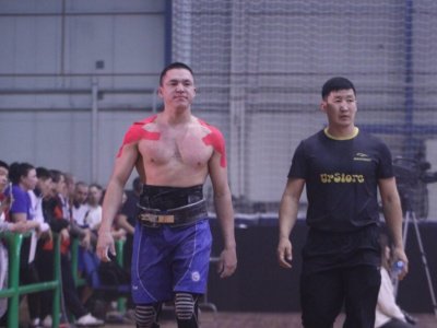 Мас-рестлер Василий Захаров: «С Дьулустаном Ноговицыным не боролся даже на тренировках»