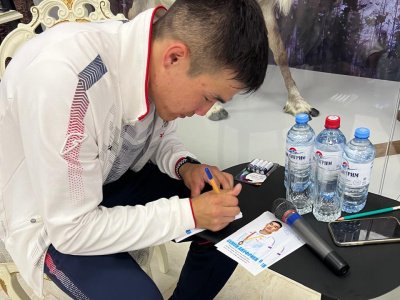 В Государственном музее спорта состоялась автограф-сессия чемпиона мира Семена Ануфриева