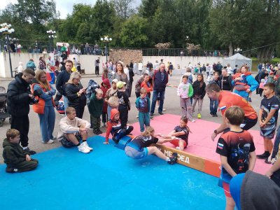 В Яхроме прошли соревнования по мас-рестлингу среди юношей до 16 лет