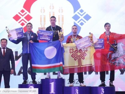 Реванши и сенсации. Мас-рестлеры Якутии завоевали еще шесть золотых медалей чемпионата России