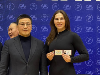 В Якутске торжественно открыт Чемпионат Якутии по мас-рестлингу имени Гавриила Десяткина — Күүстээх Дэхээккин