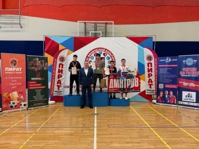 Более тридцати медалей завоевали мас-рестлеры из Люберец на Первенстве региона