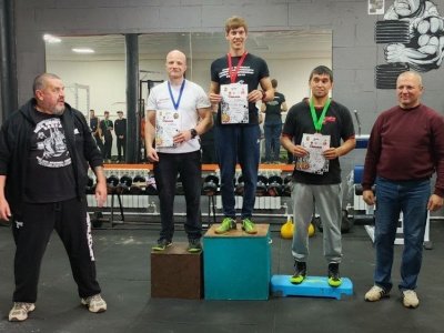 В п. Кукуштан проведен турнир по мас-рестлингу на Кубке Поддубного по богатырскому спорту