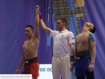 Мас-рестлер Василий Захаров: «С Дьулустаном Ноговицыным не боролся даже на тренировках»