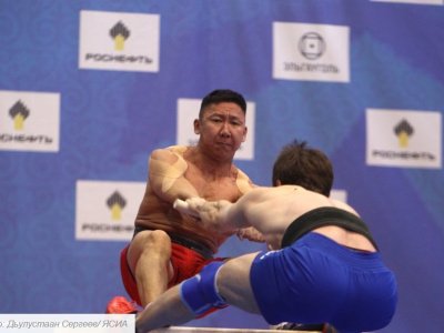 Реванши и сенсации. Мас-рестлеры Якутии завоевали еще шесть золотых медалей чемпионата России