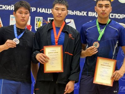 В Якутске завершился турнир по мас-рестлингу "Новые имена"