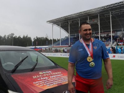 Автомобиль в подарок. Эрчим Баппагай стал абсолютным чемпионом Игр Манчаары