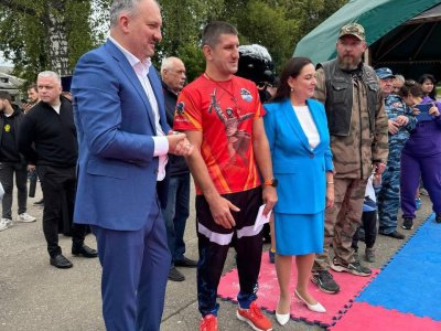 В Яхроме прошли соревнования по мас-рестлингу среди юношей до 16 лет