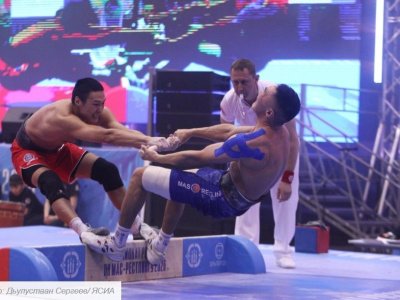 Реванши и сенсации. Мас-рестлеры Якутии завоевали еще шесть золотых медалей чемпионата России