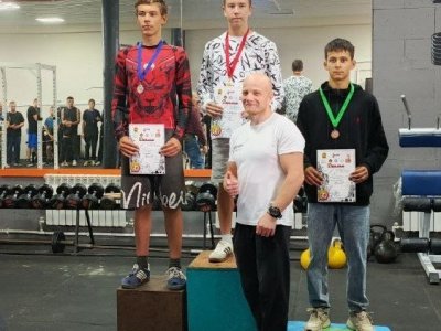 В п. Кукуштан проведен турнир по мас-рестлингу на Кубке Поддубного по богатырскому спорту