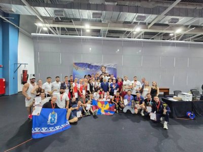 В Сочи состоялись Всероссийские соревнования по мас-рестлингу памяти олимпийского чемпиона Р.М. Дмитриева.