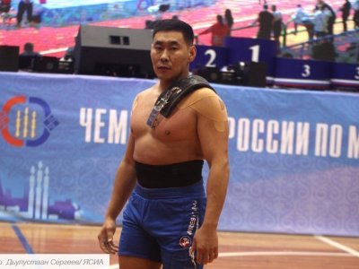 Реванши и сенсации. Мас-рестлеры Якутии завоевали еще шесть золотых медалей чемпионата России